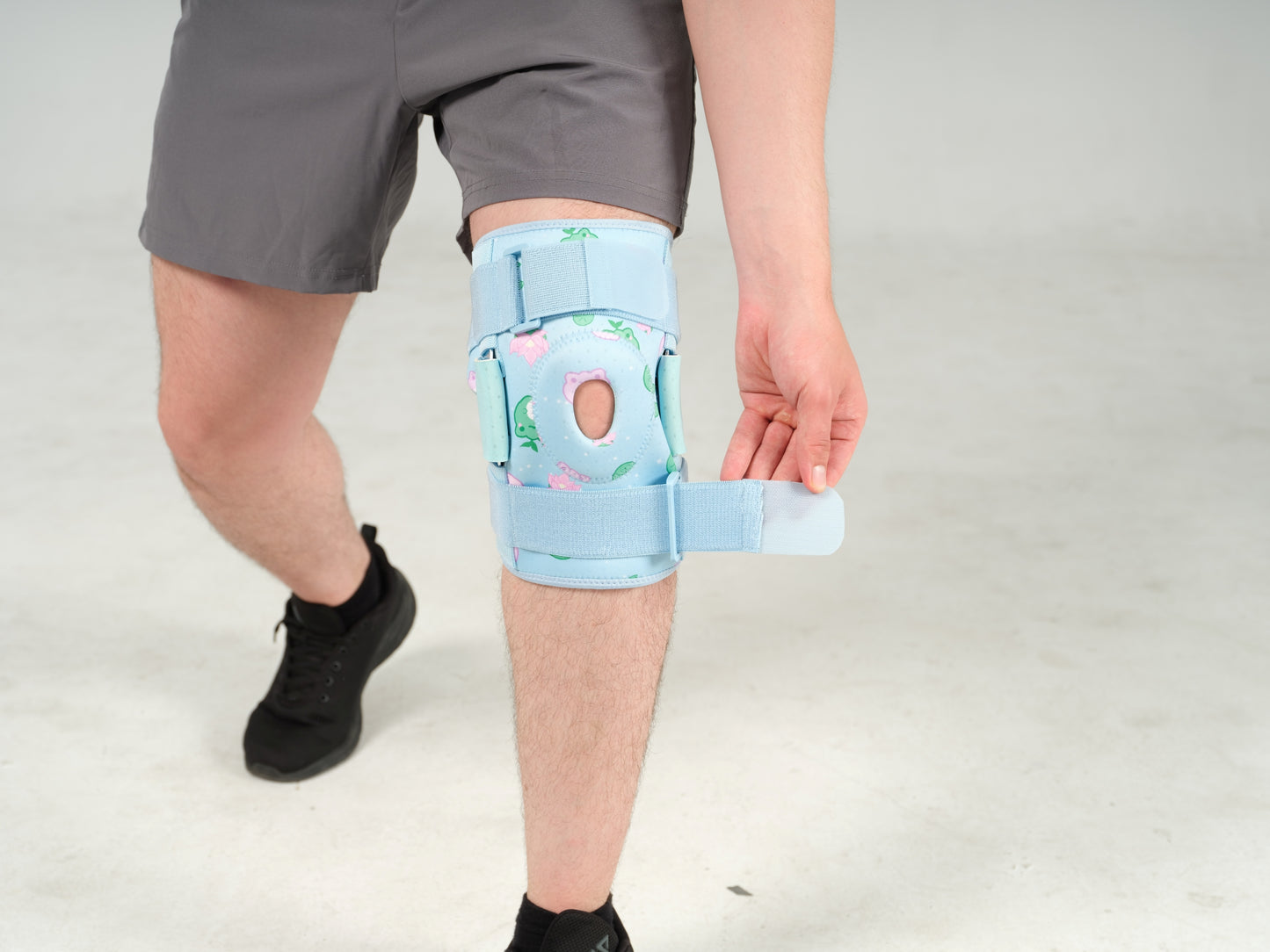 Frog Knee Brace (Pre-Order | September Arrivals)