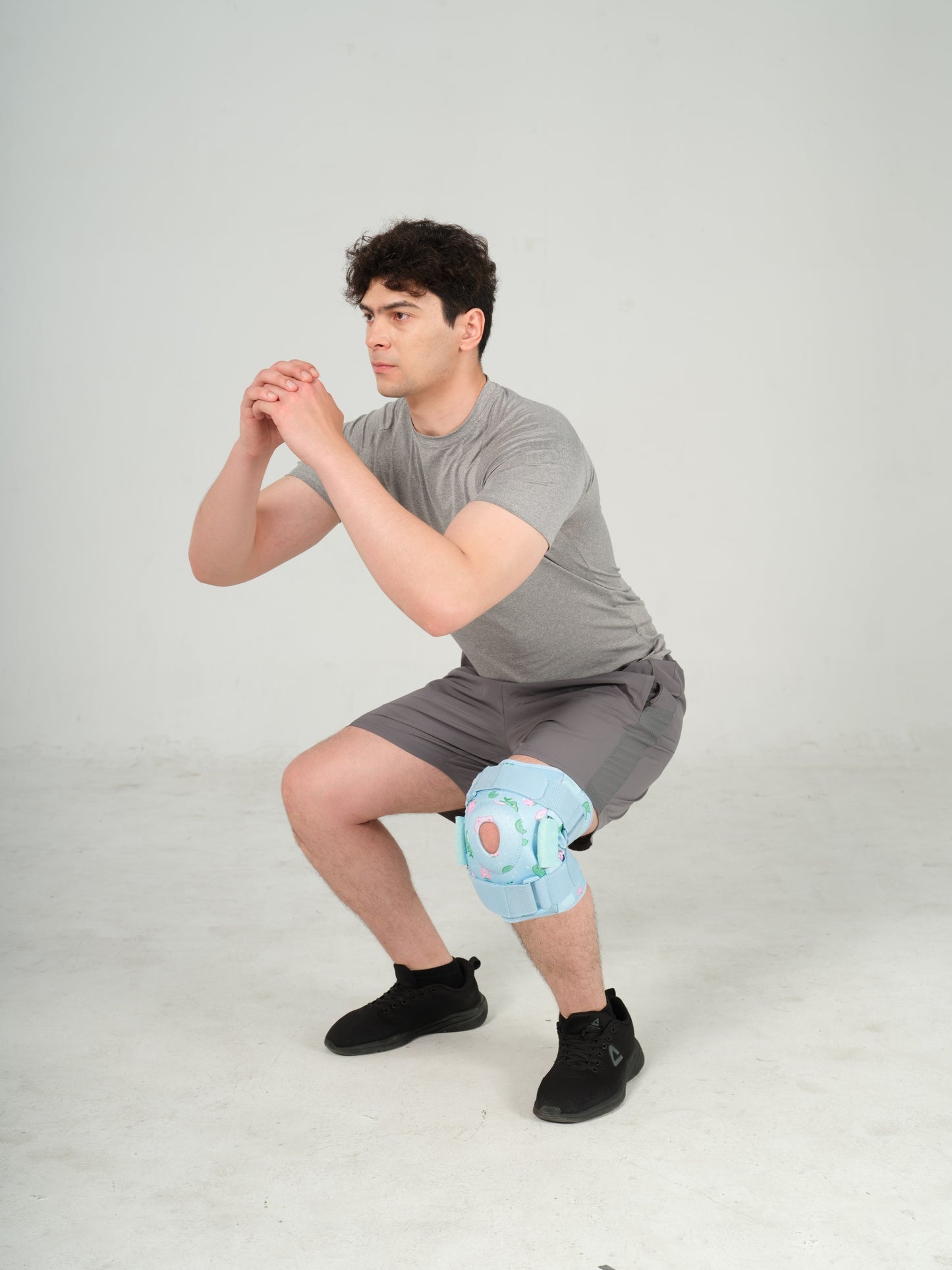 Frog Knee Brace (Pre-Order | September Arrivals)